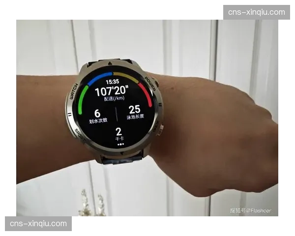 智能穿戴设备商发布新款游泳训练监测手环,可实时分析划水效率 智能穿戴设备商发布新款游泳训练监测手环,可实时分析划水效率